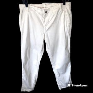 Calvin Klein Ultimate Skinny Jeans Women’s Size 29 White Ankle Cropped